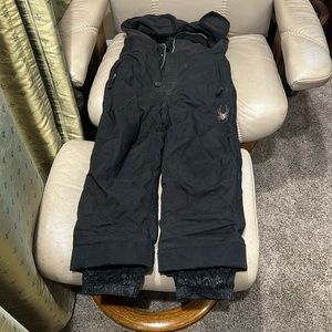 Youth medium Spyder snow bibs. Great condition